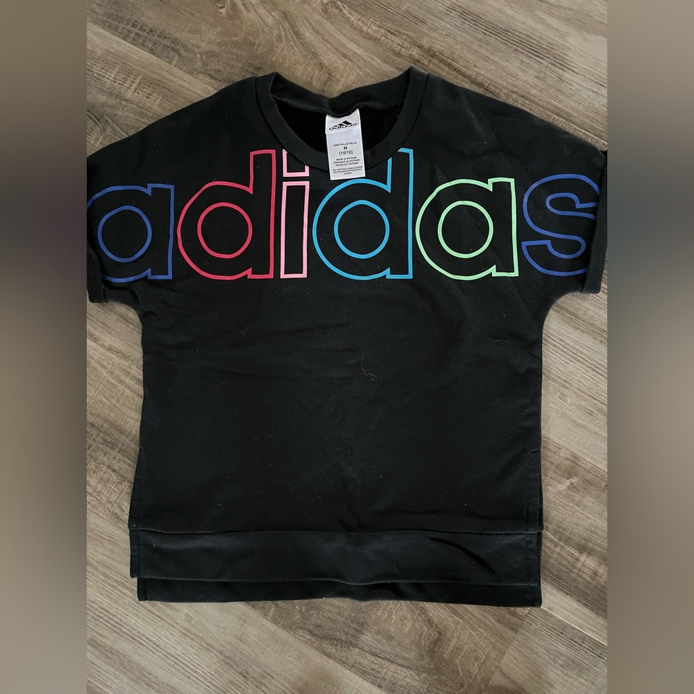 Girls Adidas short sleeve top, medium (10/12)